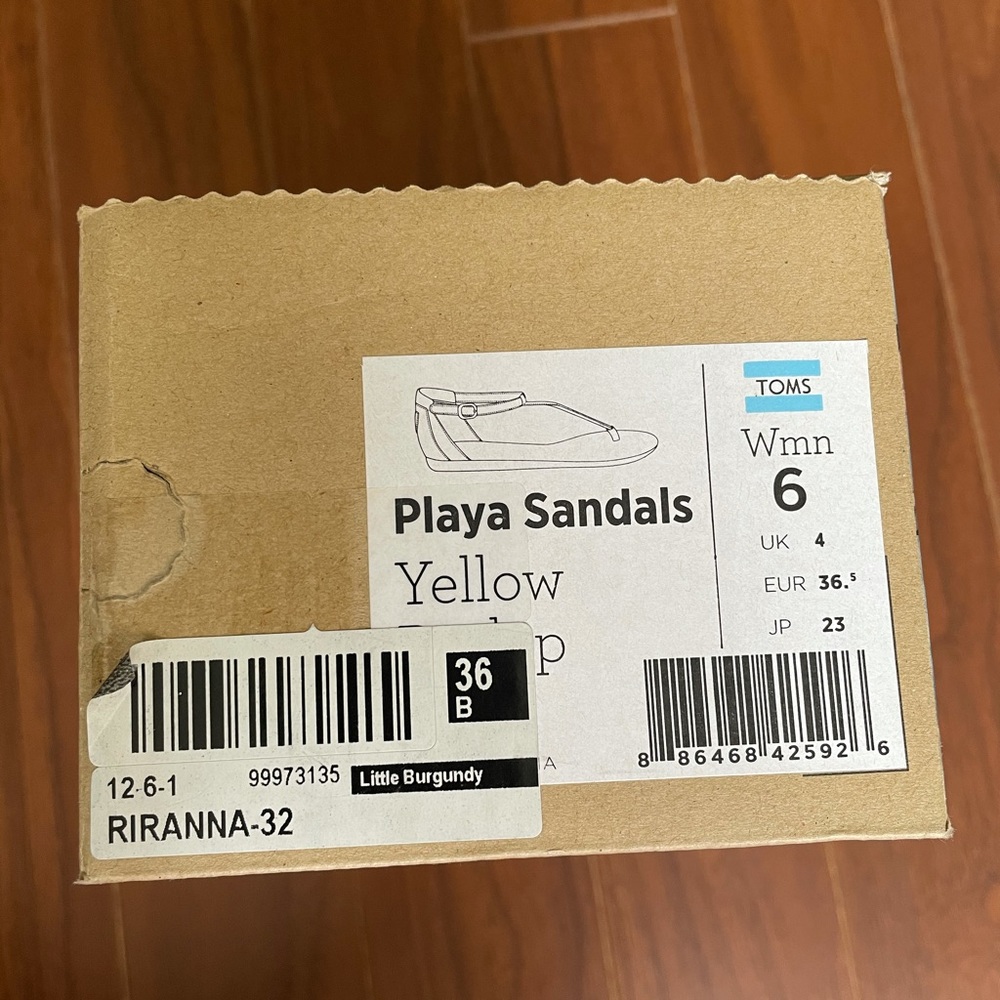 TOMS Playa Sandals Yellow Burlap - Picture 4 of 5